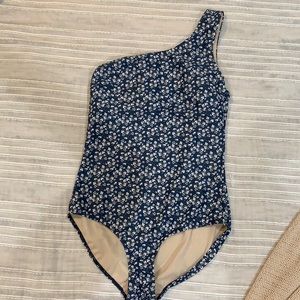 Albion fit one piece swim
